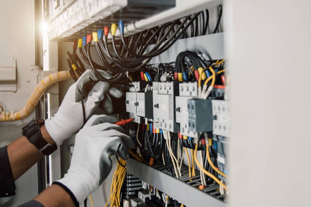 Best Affordable Emergency Electrician  in Spring Valley Village, TX